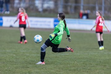 Bild 188 - wBJ VfL Pinneberg - Waldd�rfer SV : Ergebnis: 5:0